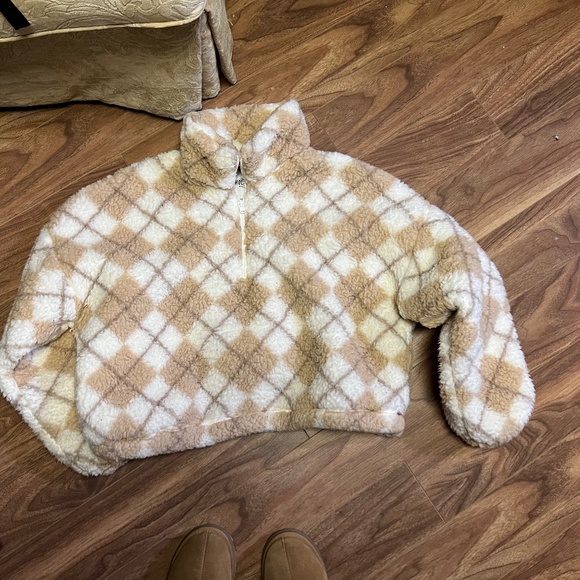 Gilly Hicks CROP Sherpa - Picture 1 of 1